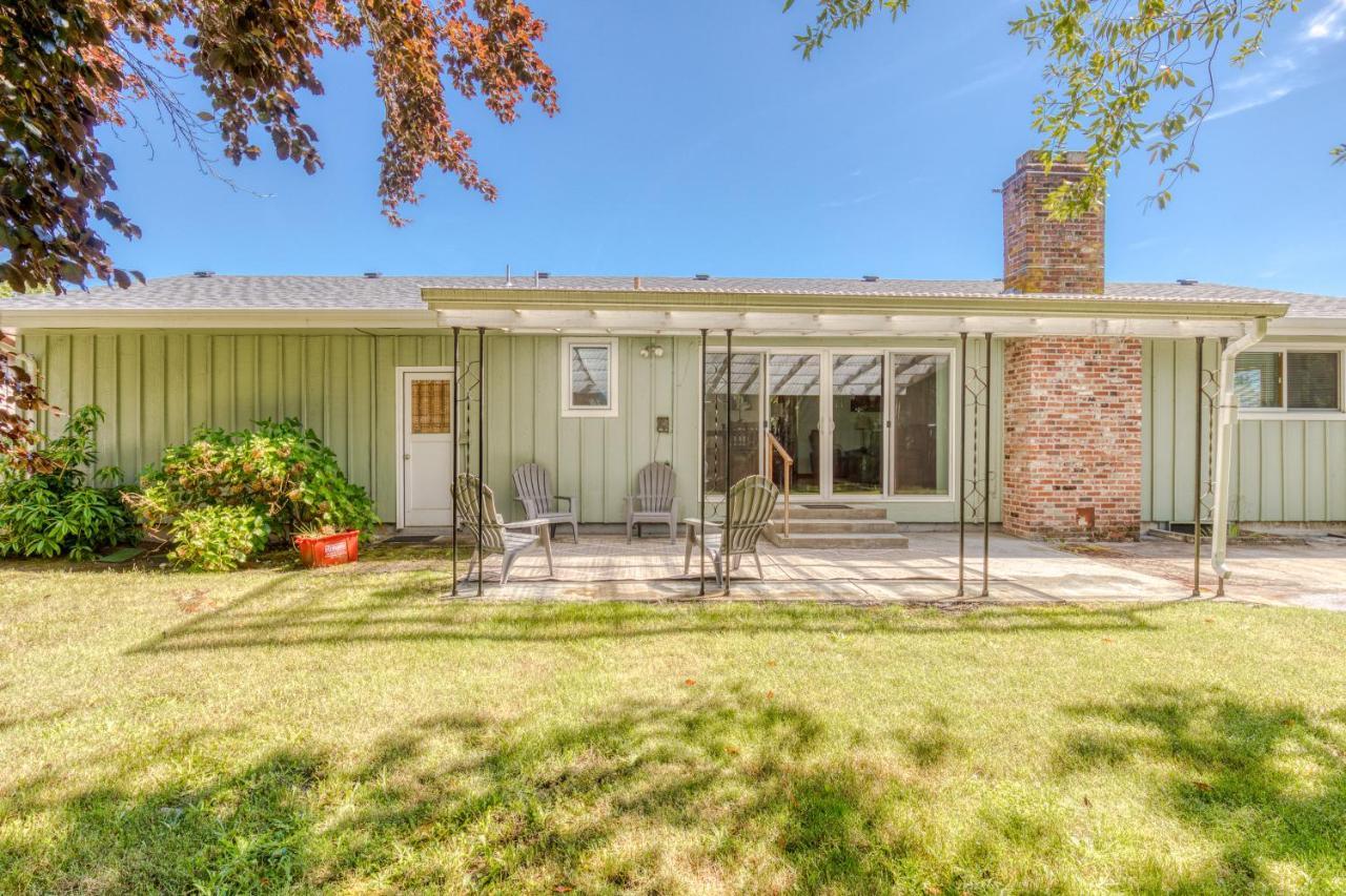 Machouse Villa McMinnville Bagian luar foto